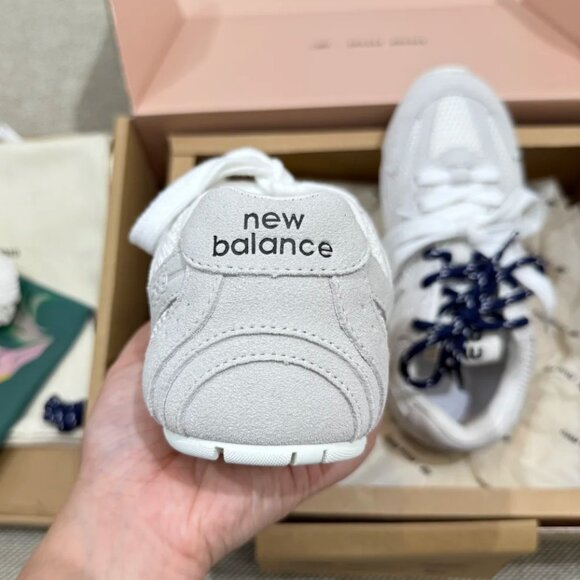💯Authentic New Balance X Miu Miu 530 White Sneakers - Picture 7 of 8